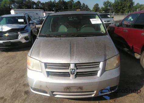 2010 Dodge Grand Caravan Hero z USA, uszkodzony, nr VIN 2D4RN3D12AR462860